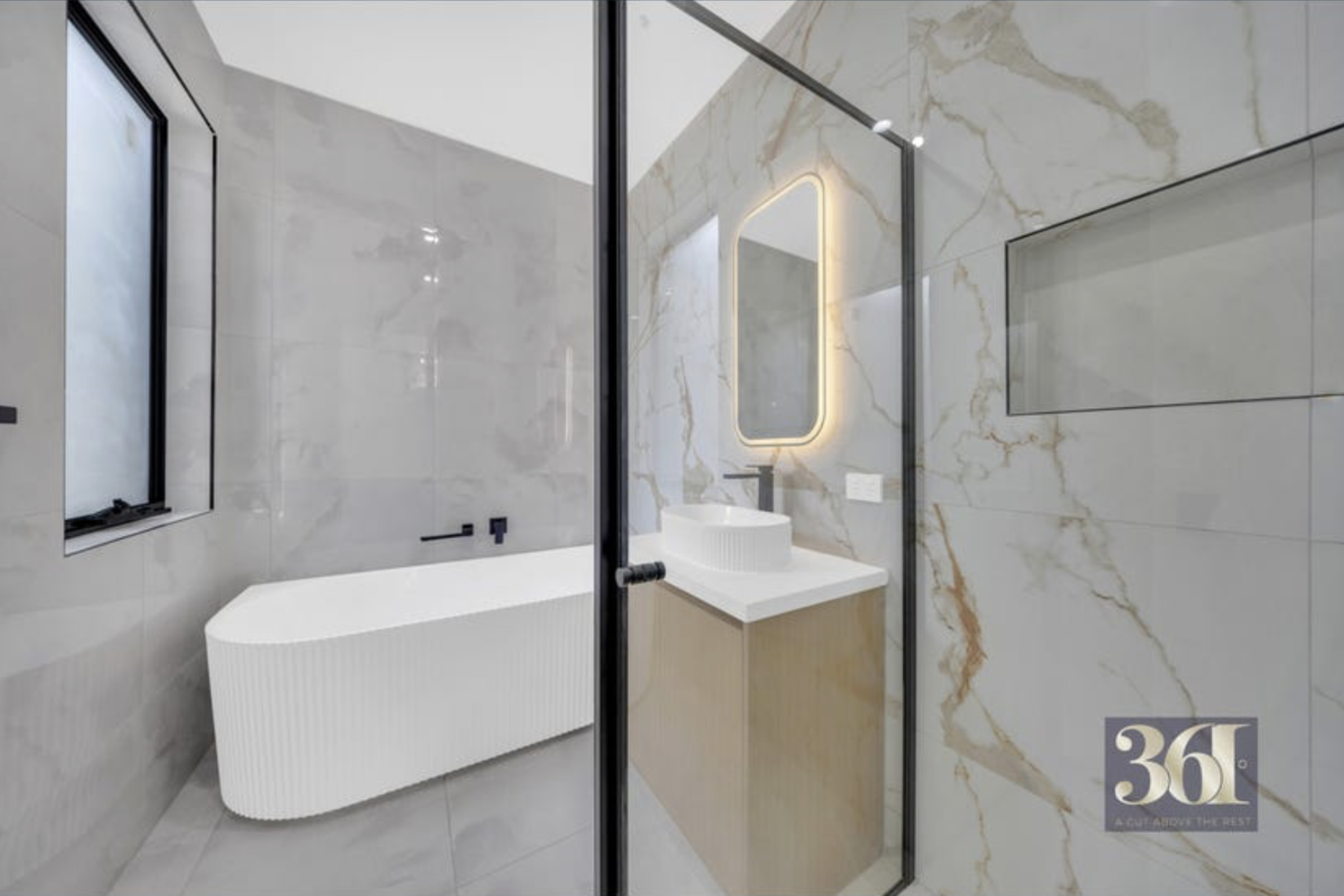 Main bathroom with freestanding tub